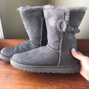 BRAND NEW Gray Button Side Uggs